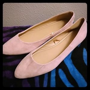 NWOT Faux suede pointed flats